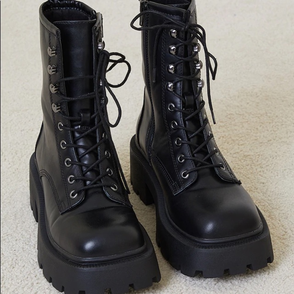 chunky black platform boots